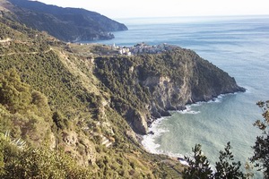 Xtrallusion offers characteristic Bed and Breakfast, B&B, Guest House, Hotel, Albergo and Country Lodge accommodation in Italy. Plus independent self-guided Walking, Adventure, Activity, Skiing and Paragliding Holiday itineraries on the Italian Rivieras, in the Italian Lakes, in the Italian Alps and in some of the most beautiful corners of Italy.